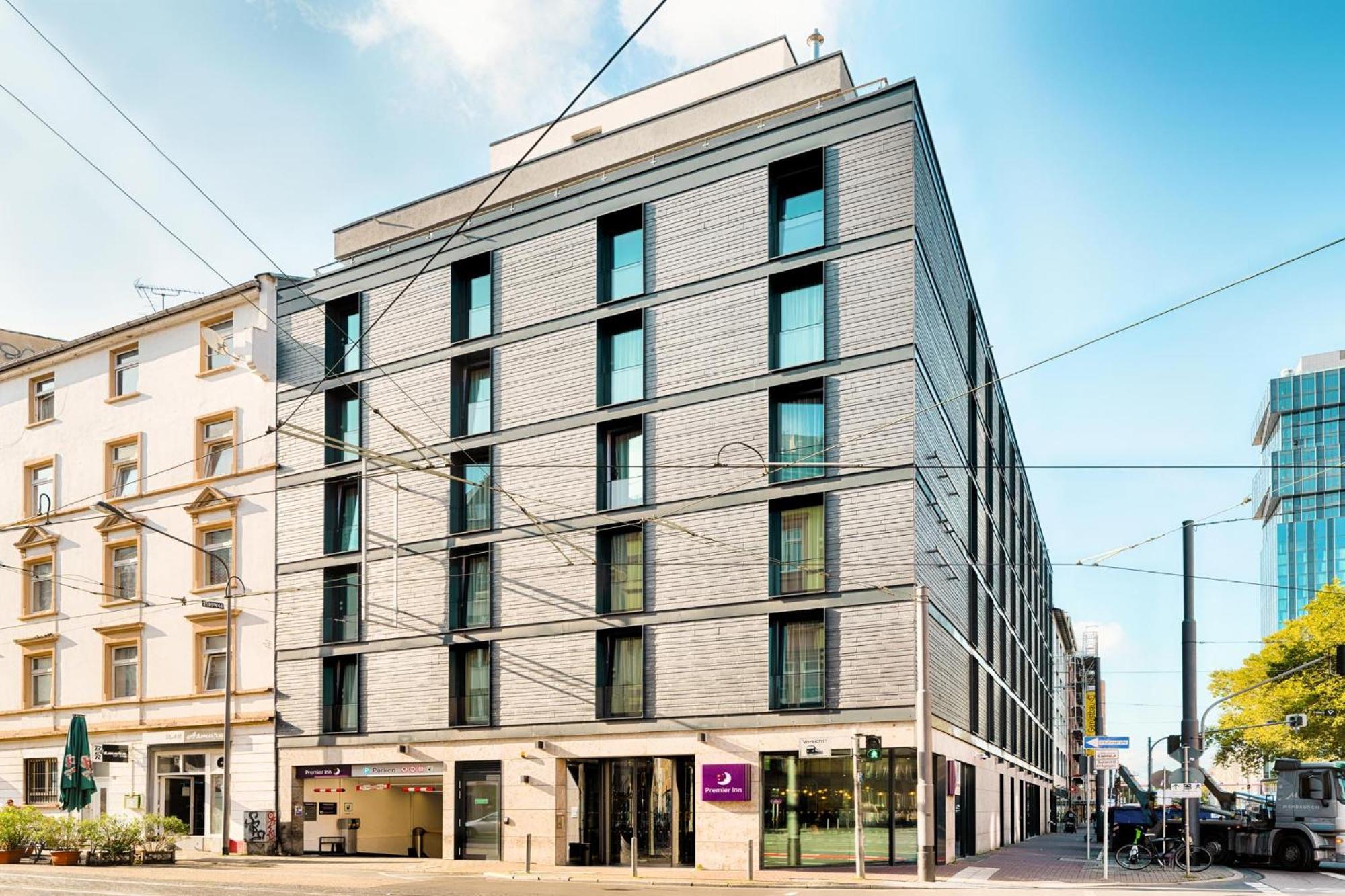 Premier Inn Frankfurt City Europaviertel Frankfurt am Main Exterior foto